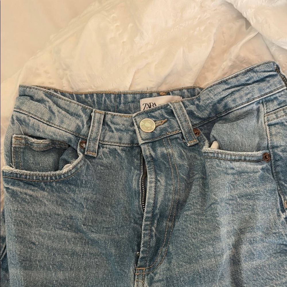 Zara Women's Light Blue Jeans